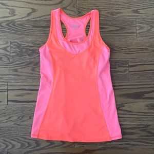 Sports top with inbuilt sports bra 👚
